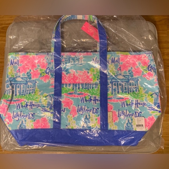Lilly Pulitzer Lilly loves DC Mercato tote - Picture 6 of 13